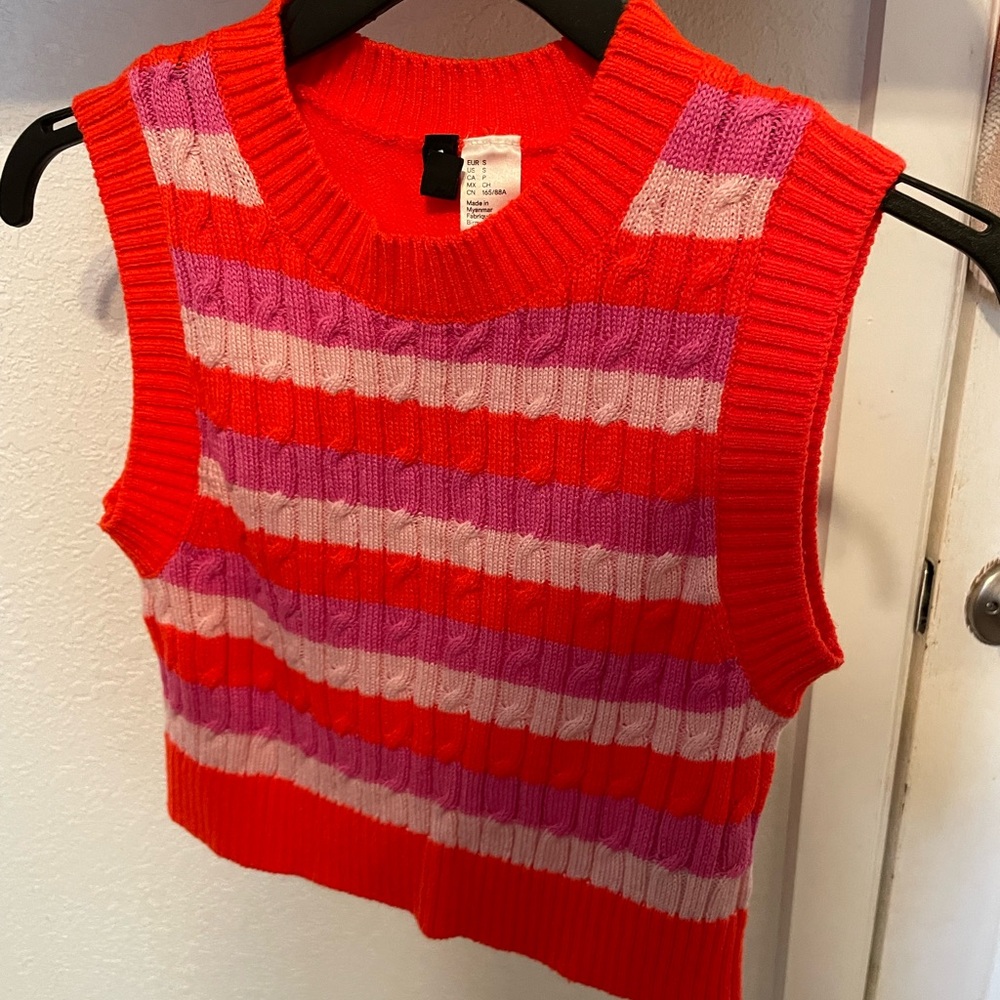 Colorful knitted shirt